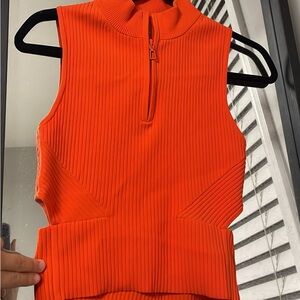 Lululemon Open Back Half-Zip Sleeveless Sweater Shirt Size Small Burnt Orange